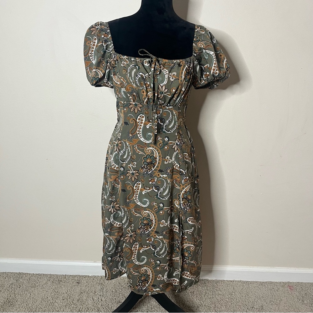 Dizzy Lizzy Women’s Olive‎ Green Paisley Puff Sleeve Smocked Mini Dress Sz M
